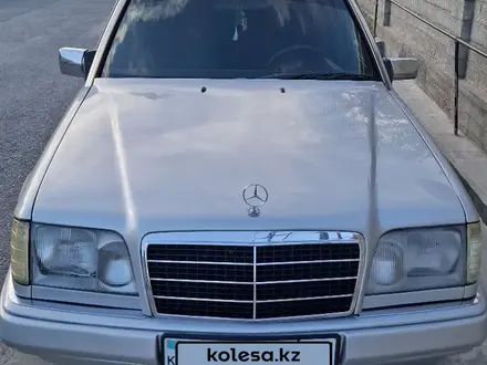 Mercedes-Benz E 280 1995 года за 2 700 000 тг. в Шымкент