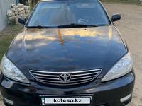 Toyota Camry 2005 годаүшін3 800 000 тг. в Актобе