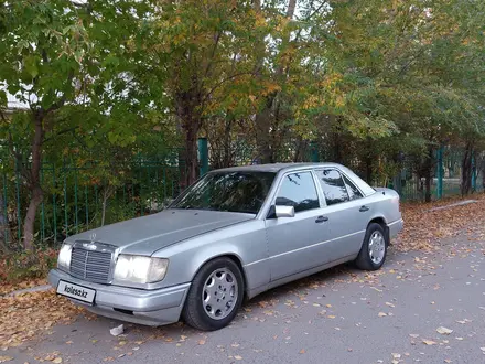 Mercedes-Benz E 230 1992 года за 1 300 000 тг. в Павлодар – фото 3