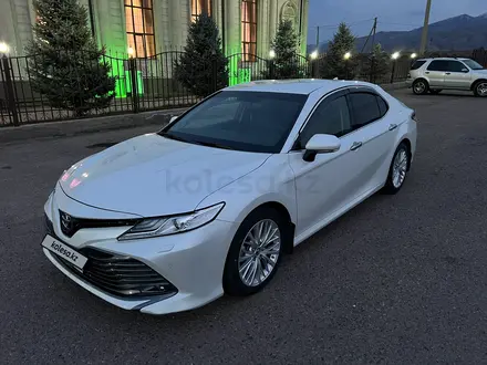 Toyota Camry 2019 года за 17 000 000 тг. в Алматы – фото 2