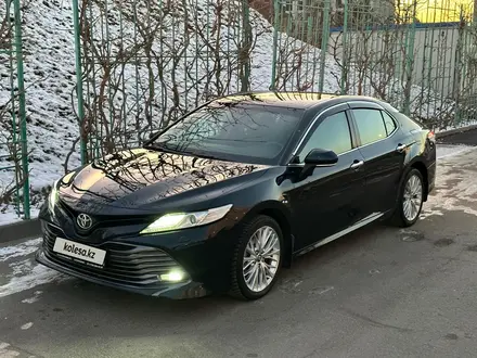 Toyota Camry 2020 года за 14 300 000 тг. в Тараз – фото 4