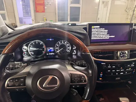 Lexus LX 570 2015 года за 33 500 000 тг. в Алматы – фото 21