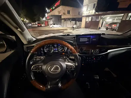 Lexus LX 570 2015 года за 33 500 000 тг. в Алматы – фото 3