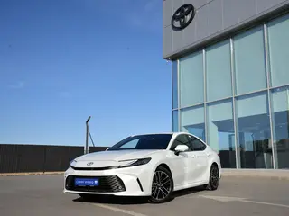 Toyota Camry Elegance eCVT