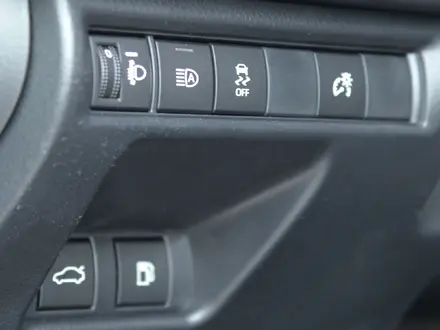Toyota Camry Elegance eCVT 2026 года за 18 790 000 тг. в Шымкент – фото 23