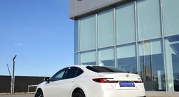 Toyota Camry Elegance eCVT 2026 года за 18 790 000 тг. в Шымкент – фото 2