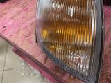 Поворотники(габарит) Nissan Maxima A32 за 4 000 тг. в Астана – фото 2