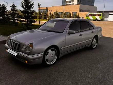 Mercedes-Benz E 55 AMG 1996 года за 3 300 000 тг. в Алматы – фото 4
