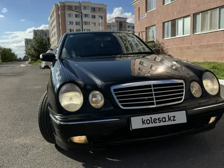 Mercedes-Benz E 200 2002 года за 4 100 000 тг. в Астана – фото 2