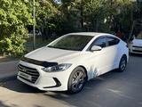 Hyundai Elantra 2017 года за 6 800 000 тг. в Астана – фото 2