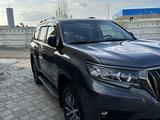 Toyota Land Cruiser Prado 2021 года за 45 000 000 тг. в Актобе – фото 2