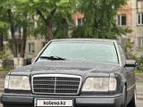 Mercedes-Benz E 200 1994 годаүшін2 200 000 тг. в Павлодар