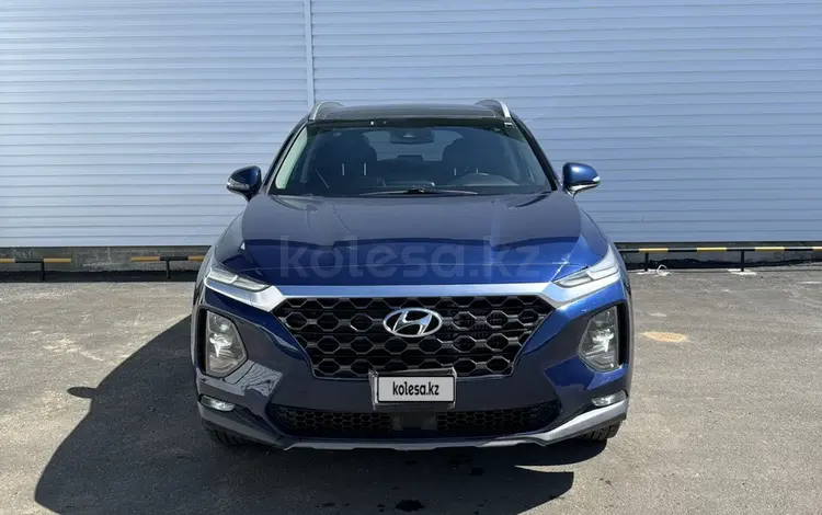 Hyundai Santa Fe 2018 годаүшін10 800 000 тг. в Актобе