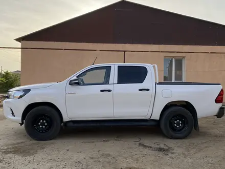 Toyota Hilux 2018 года за 15 500 000 тг. в Атырау – фото 3