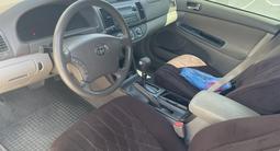 Toyota Camry 2005 года за 5 000 000 тг. в Актау – фото 4