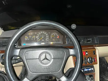 Mercedes-Benz E 200 1994 года за 1 500 000 тг. в Шымкент – фото 5
