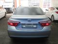 Toyota Camry 2015 года за 7 901 000 тг. в Актобе – фото 2