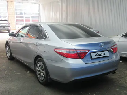 Toyota Camry 2015 года за 7 901 000 тг. в Актобе – фото 4