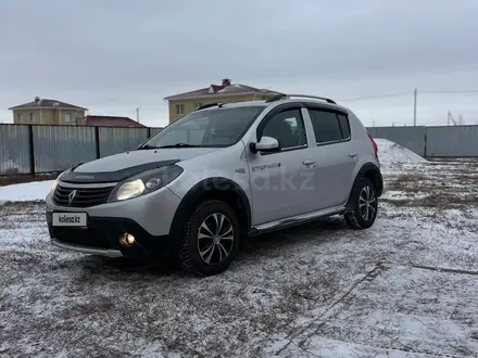 Renault Sandero Stepway 2013 года за 3 300 000 тг. в Актобе