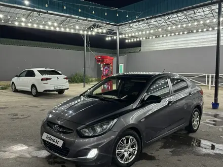 Hyundai Accent 2013 года за 3 000 000 тг. в Шымкент