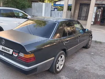 Mercedes-Benz E 230 1992 года за 1 900 000 тг. в Шымкент – фото 3