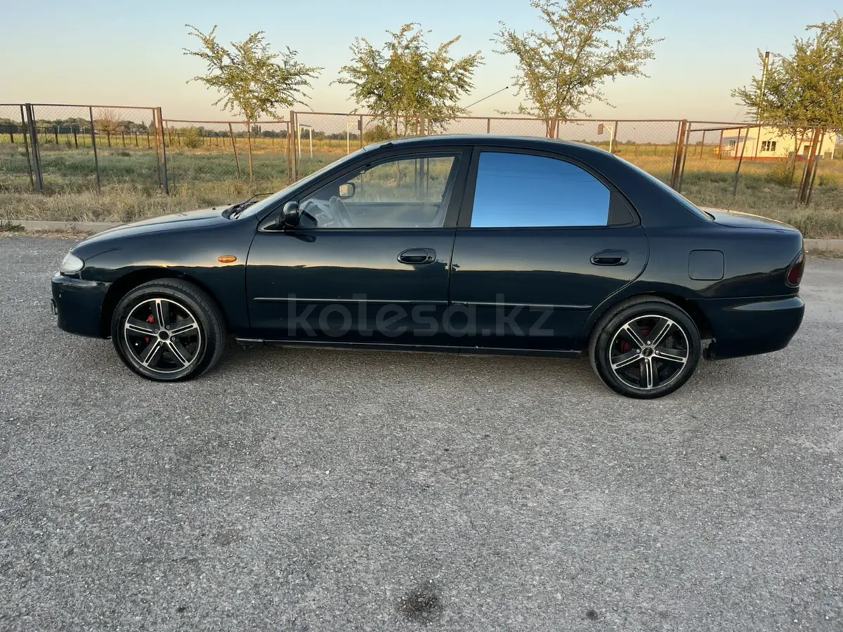 Mazda 323, 1996