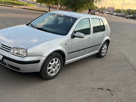 Volkswagen Golf 2001 года за 3 000 000 тг. в Экибастуз