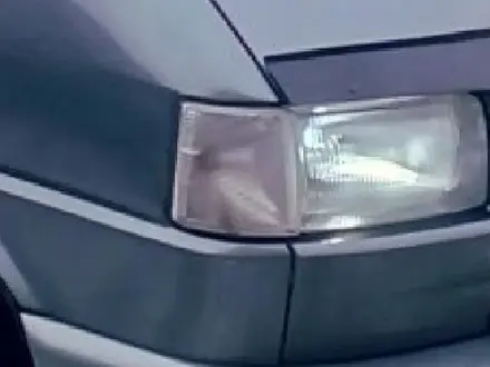 Стекло фары фонари VW VOLKSWAGEN Transporter за 6 500 тг. в Актобе – фото 4