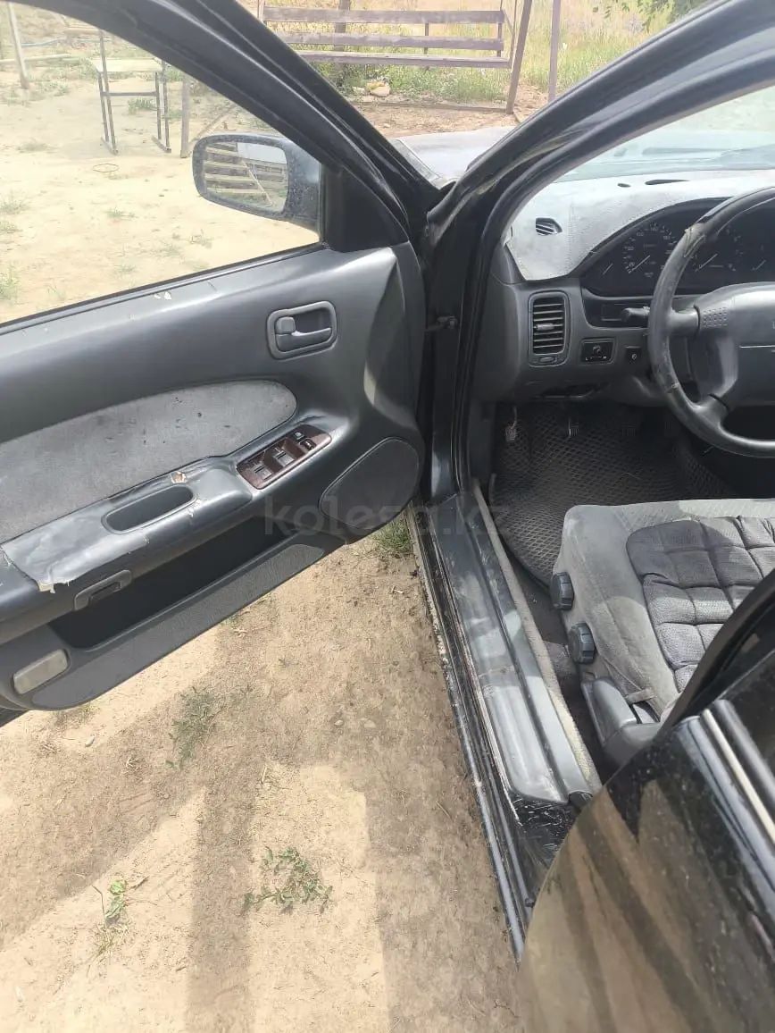 Nissan Maxima, 1996