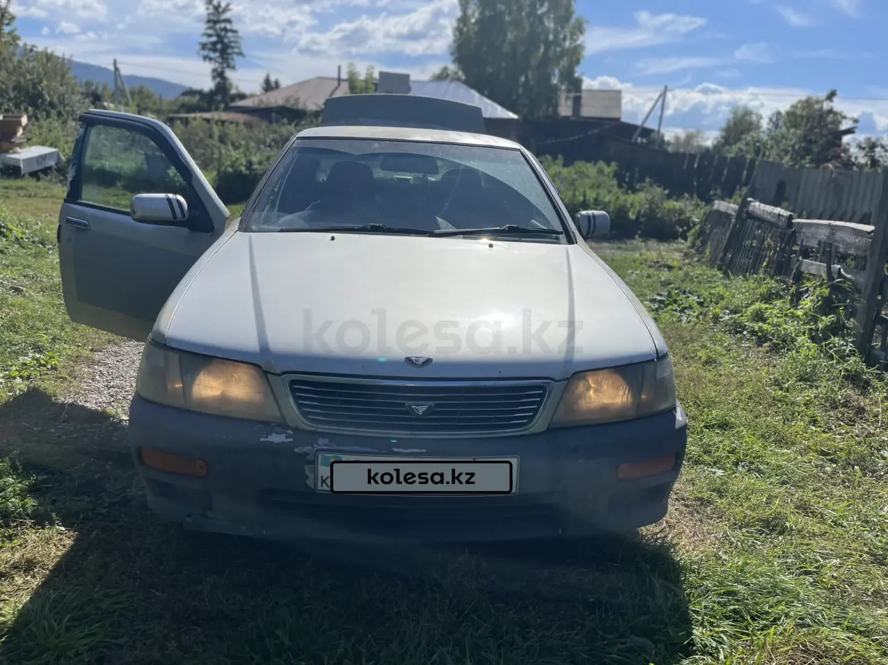 Nissan Bluebird, 1999