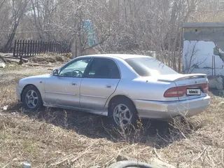 Mitsubishi Galant