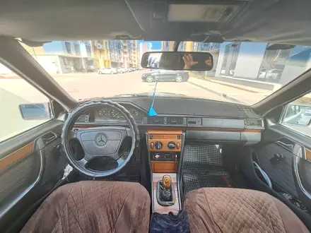 Mercedes-Benz E 200 1993 года за 1 500 000 тг. в Алматы – фото 7