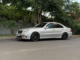 Mercedes-Benz E 500