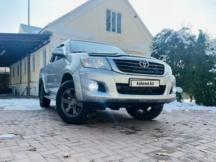 Toyota Hilux 2014 года за 11 300 000 тг. в Алматы