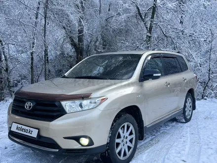 Toyota Highlander 2013 года за 11 800 000 тг. в Алматы – фото 3