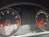 Volkswagen Passat 2011 года за 2 000 000 тг. в Алматы – фото 4