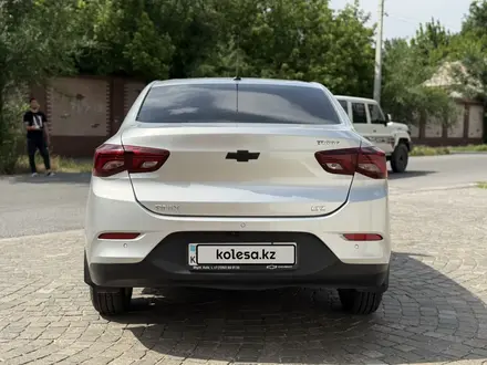 Chevrolet Onix 2023 года за 6 500 000 тг. в Шымкент – фото 3