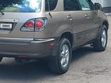 Lexus RX 300 2002 годаүшін5 750 000 тг. в Астана – фото 2