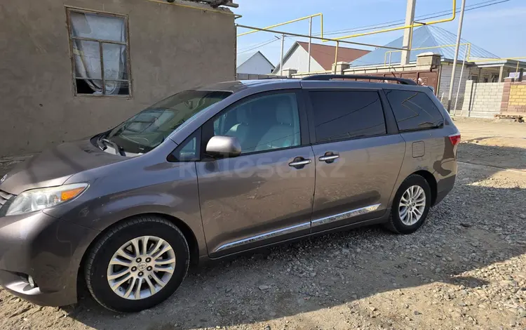 Toyota Sienna 2016 года за 15 000 000 тг. в Алматы