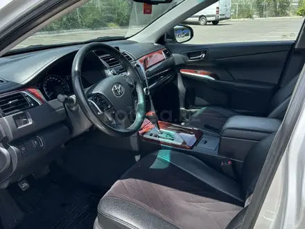 Toyota Camry 2014 года за 11 200 000 тг. в Алматы – фото 10