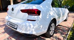Volkswagen Polo 2021 года за 6 595 000 тг. в Алматы – фото 4