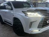 Lexus LX 570 2016 годаүшін40 000 000 тг. в Алматы – фото 2