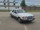 Mercedes-Benz E 250 1990 года за 2 000 000 тг. в Астана