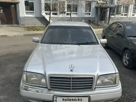 Mercedes-Benz C 200 1994 года за 1 400 000 тг. в Усть-Каменогорск