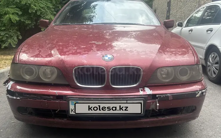 BMW 520 2000 годаүшін2 400 000 тг. в Алматы