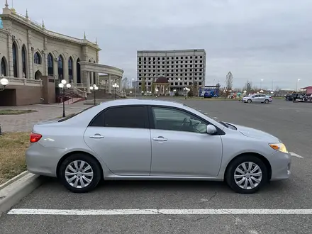 Toyota Corolla 2013 года за 6 846 444 тг. в Атырау – фото 10