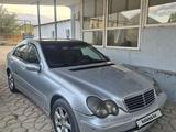 Mercedes-Benz C 200 2002 года за 2 000 000 тг. в Алматы – фото 2
