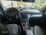 Mercedes-Benz C 200 2002 года за 2 000 000 тг. в Алматы – фото 5
