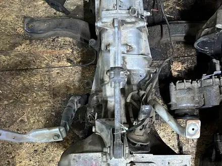Привозная механическая коробка передач Subaru 2.0 полный привод за 1 500 тг. в Астана – фото 2