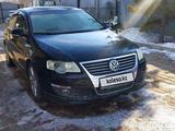 Volkswagen Passat 2005 года за 2 900 000 тг. в Байсерке – фото 2